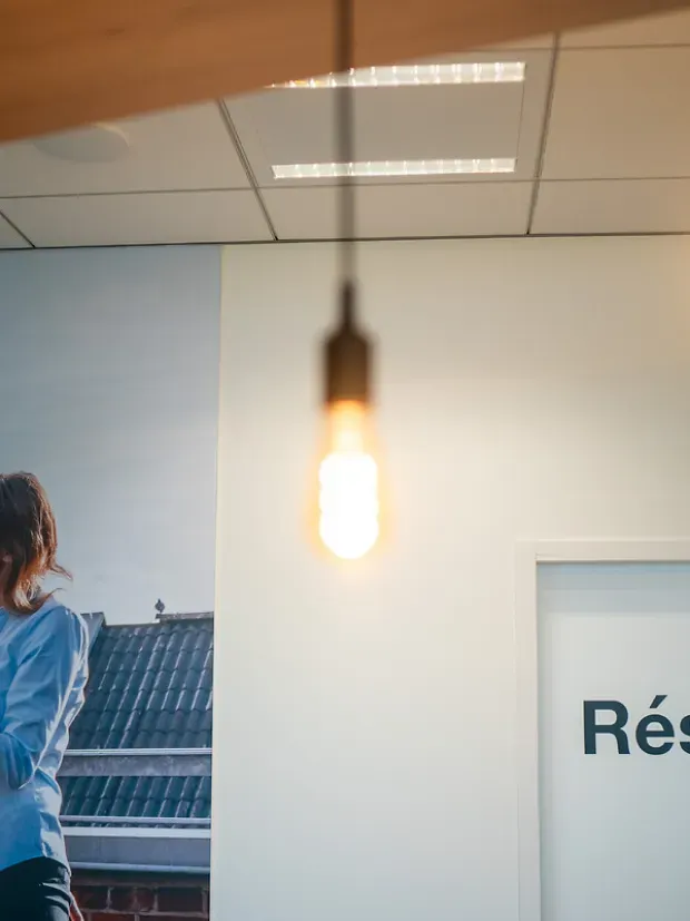 Bureau intérieur avec une écriture réseau