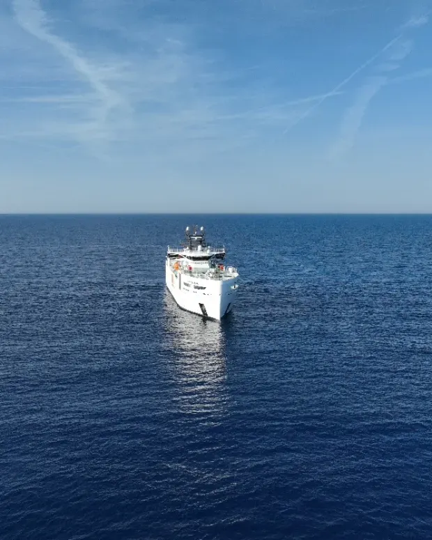 Navire câblier Orange