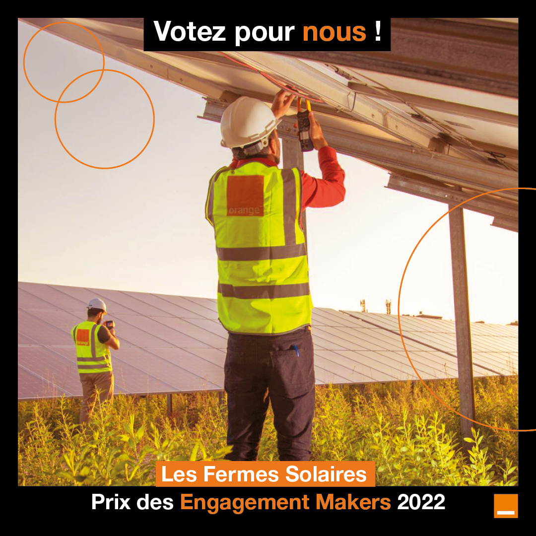 Homme en gilet jaune sur un chantier